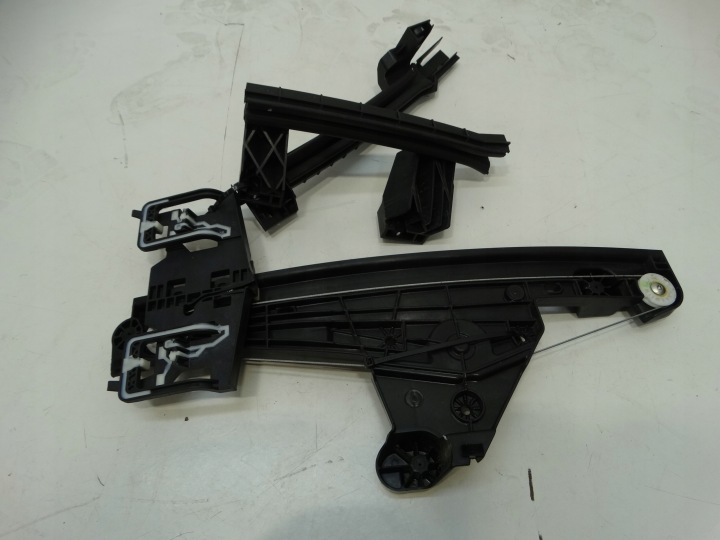 фото №10, Подъемник стекла левое зад citroen c4 iii 2020r.- 9832713980