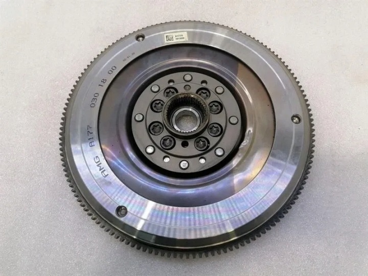 фото №9, Mercedes c63 amg w205 диск маховики a1770301800 диск маховики m177 dct-