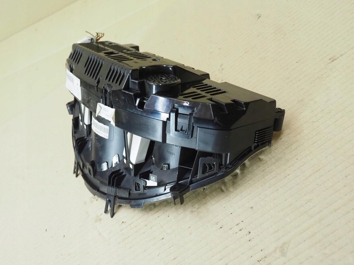 фото №15, Mercedes cls w204 спідометр  прилади 2049002010 англієць