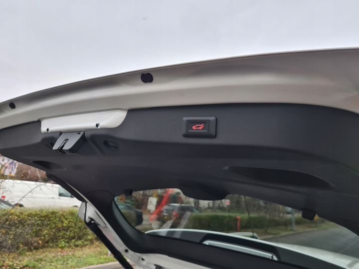 фото №10, V&s электрический крышка peugeot 2008 2014 - 2019