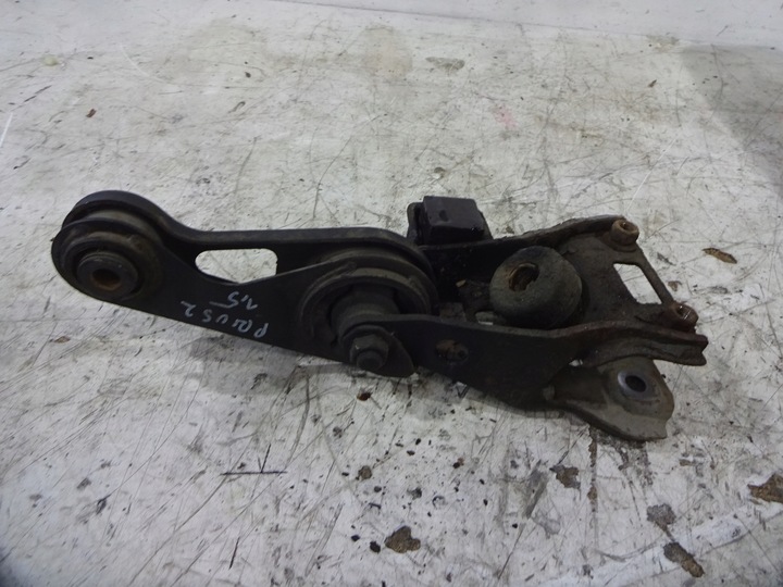 фото №1, Лапи подушка коробки 1,5 toyota prius ii 03-08