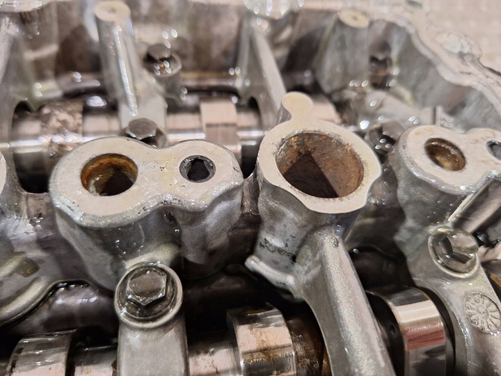 фото №8, Валы крышка клапанов 9812647280 berlingo iv partner iv 1.5 ehdi 18-