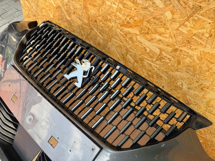 фото №10, Peugeot 2008 ii gt line бампер перед решітка org