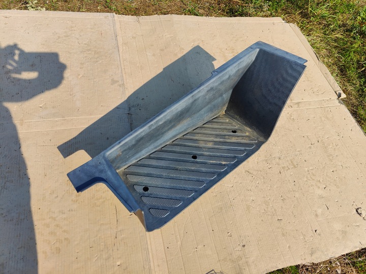 фото №1, Градус поріг праві mercedes sprinter 9016861628