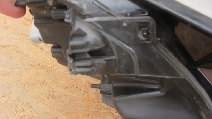 фото №10, Передня права лампа peugeot 308 t10 повний led 2021-