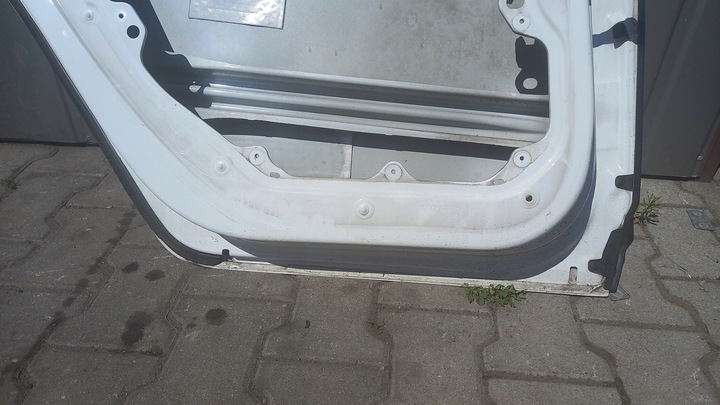 фото №15, Двері ліві зад volvo v60 11r пошкоджені