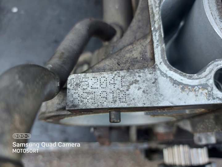 фото №5, Двигатель стойка volvo d5204t вал блок управления (оригинал) 2.4