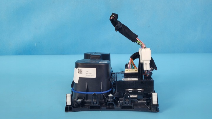 фото №9, Hyundai tucson iv 22r рамка корпус коробки передач тримач na чашки 84670-n7000