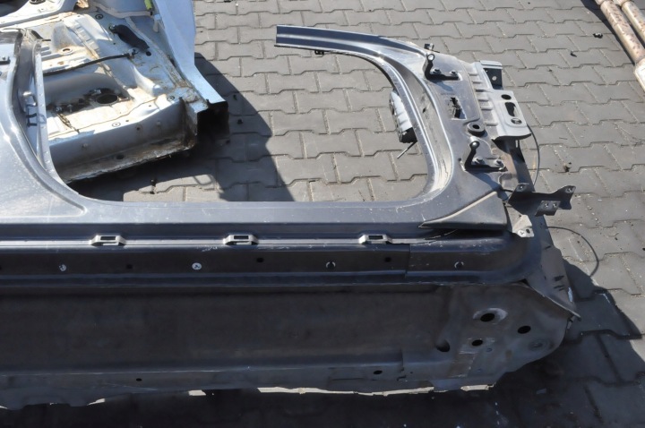 фото №8, Volvo xc60 ii стійка a b c поріг правий  довгий петлі верхній нижній
