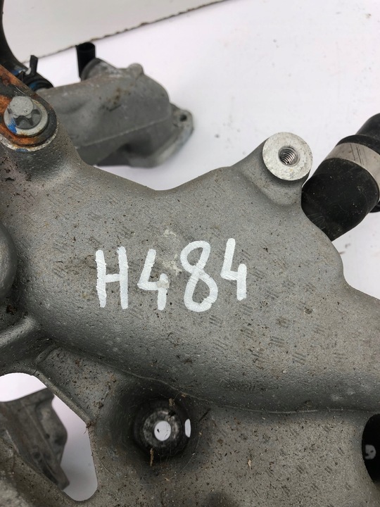 фото №12, Mercedes лапи mocowaniealternatora a6512011709