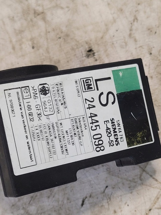 фото №8, Імобілайзер оригінальний номер 24445098 + роз'єм замок запалювання оригінальний номер 90589314 opel corsa c 1.7dti