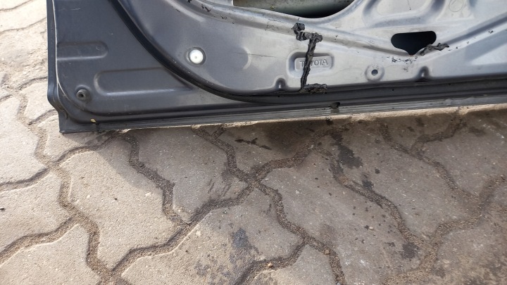 фото №7, Двері перед ліве toyota avensis t25 03r універсал 1c5