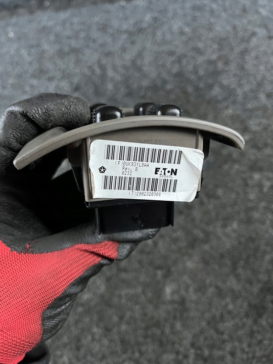 фото №10, Перемикач панель керування скло chrysler pt cruiser i 0uk931l8aa