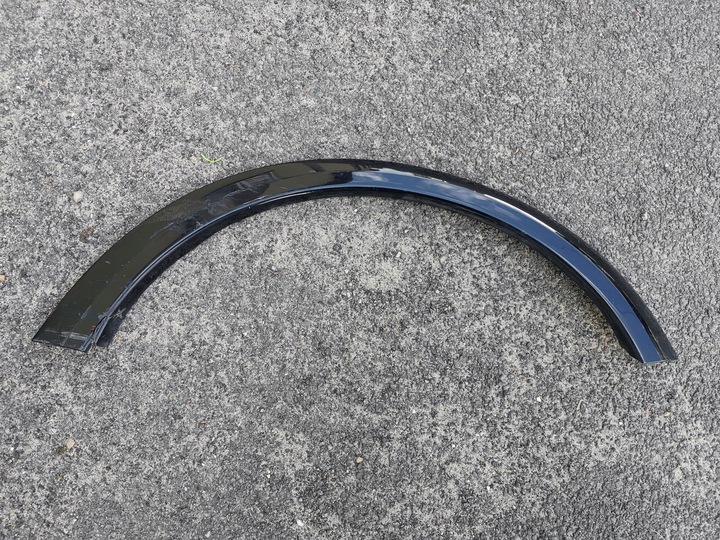 фото №1, Volvo c30 планка накладка na крыло левый зад