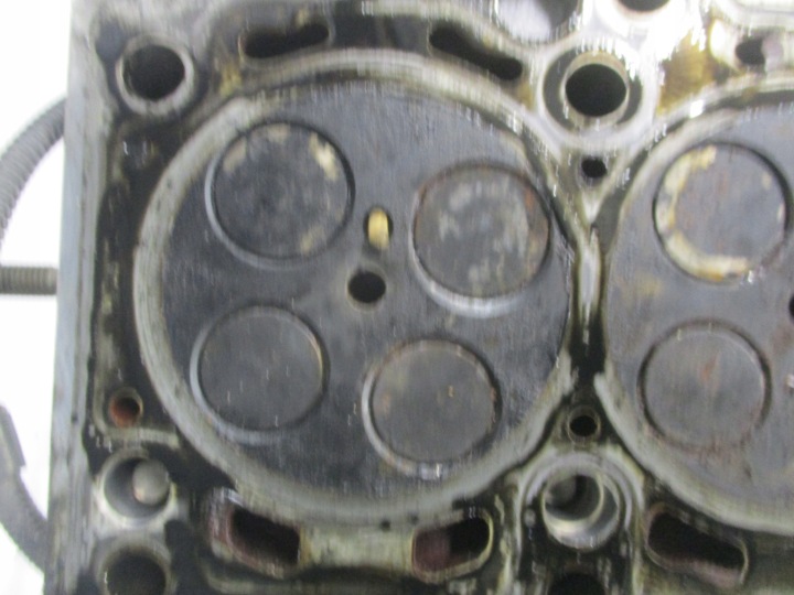фото №10, Головка комплектная валы seat toledo iv 1.6 tdi 03l103373a 03l103286a