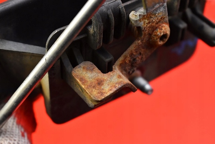 фото №9, Ручка права перед передня чорна yc15v22401aj ford transit 5 v 00-06