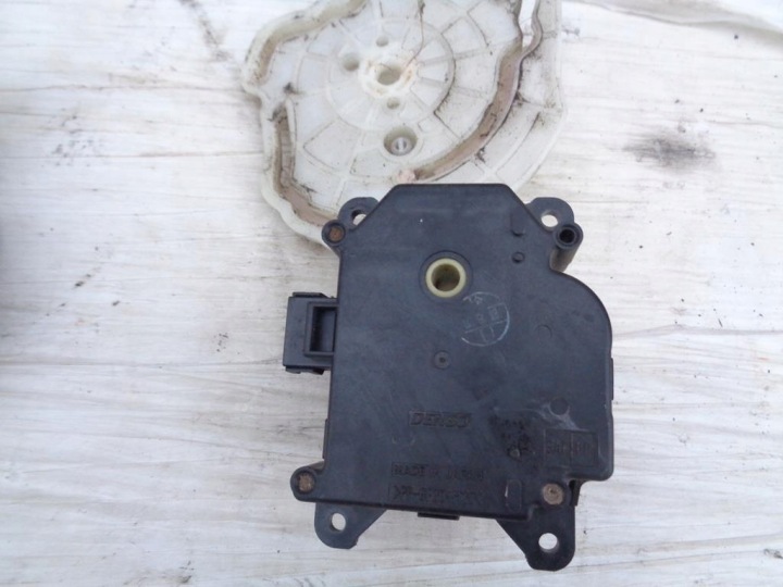 фото №14, Двигун нагрівача 063700-8600 , 063700-8610 toyota avensis verso 01-09r.