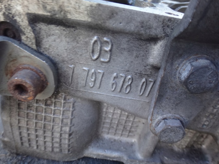 фото №9, Головка bmw e87 118 120 e60 520 e90 318 320 d n47