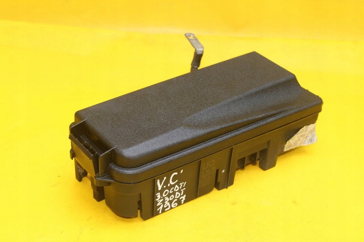 фото №1, Коробка предохранителей vectra c 13144709uq