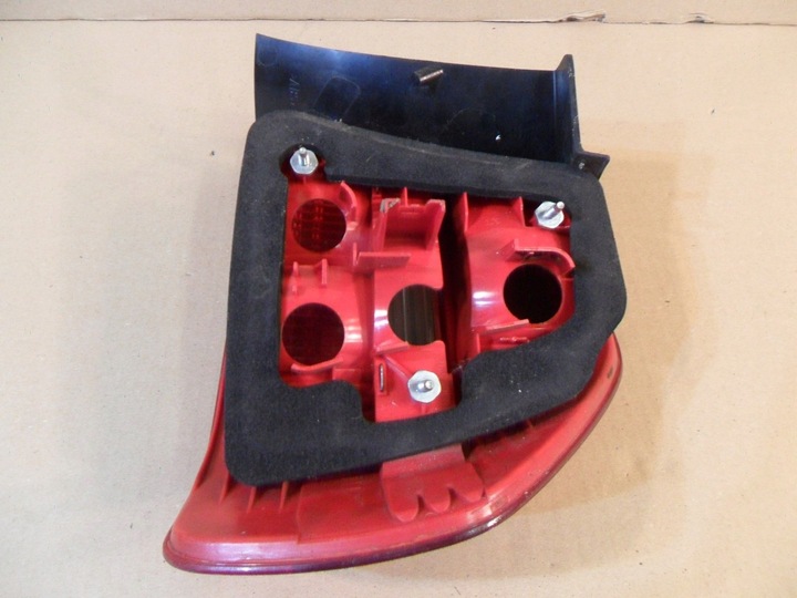 фото №13, Bmw 3 e90 sedan 6937458 led лампа права зад задня