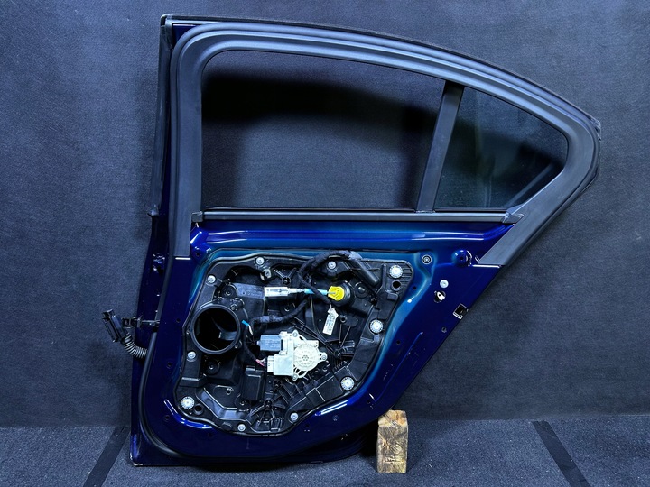 фото №6, Bmw g20 м-пакет двері комплектні правий зад задні c3z tansanitblau ii metall