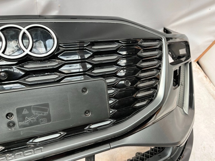фото №11, Бампер передний audi q6 e-tron камера датчики радары 85h807437b m