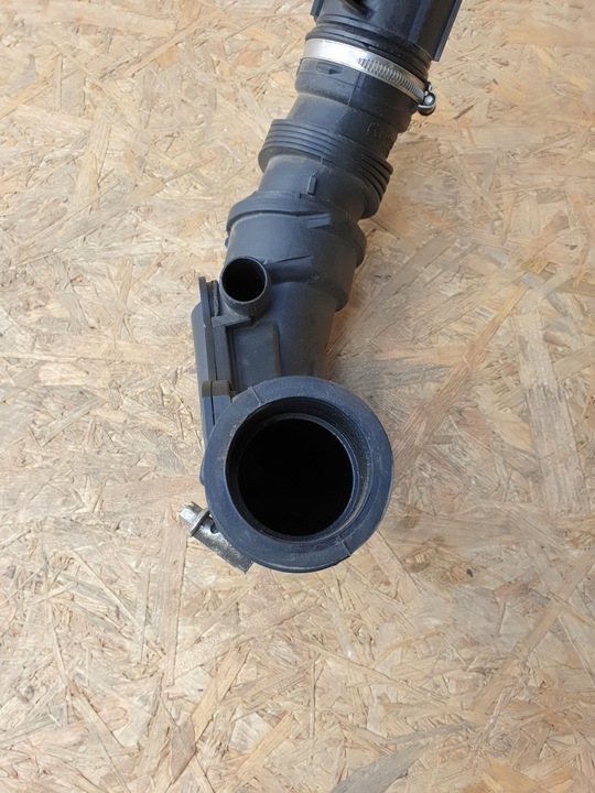 фото №7, Ford focus mk3 труба шланг повітря cv61 6c784 af