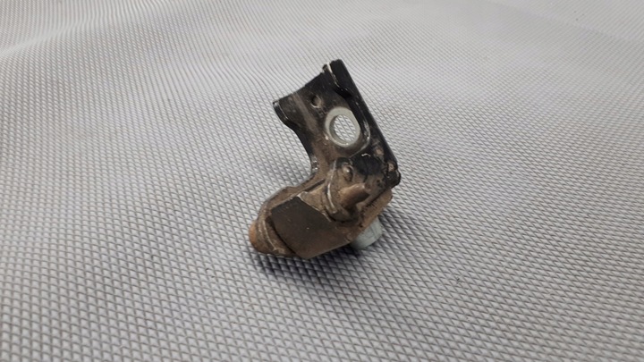 фото №8, Петля дверь правые зад нижний peugeot 206