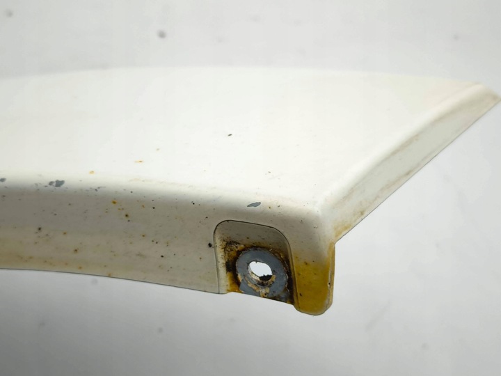 фото №10, Mitsubishi pajero 2007 левая сторона планка крыльев заднего