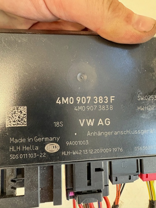 фото №7, Audi a4 b9 8w avant hak буксирувальний електричний 8w0092157a 4m0907383f