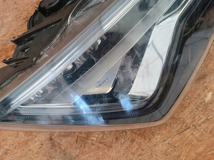 фото №9, Фара правое перед eu полный led 576941008f 90117434a seat ateca