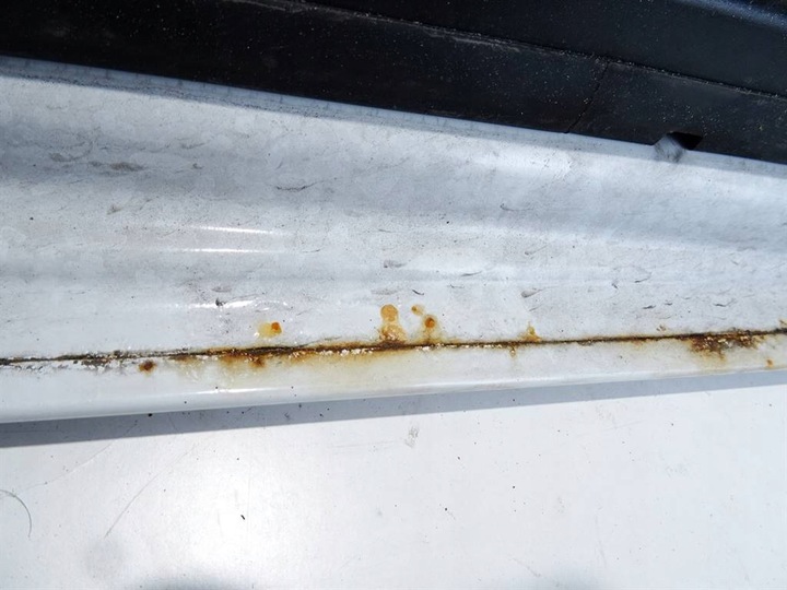 фото №3, Кришка бардачка права mercedes actros mp4 / mp5 1845 l