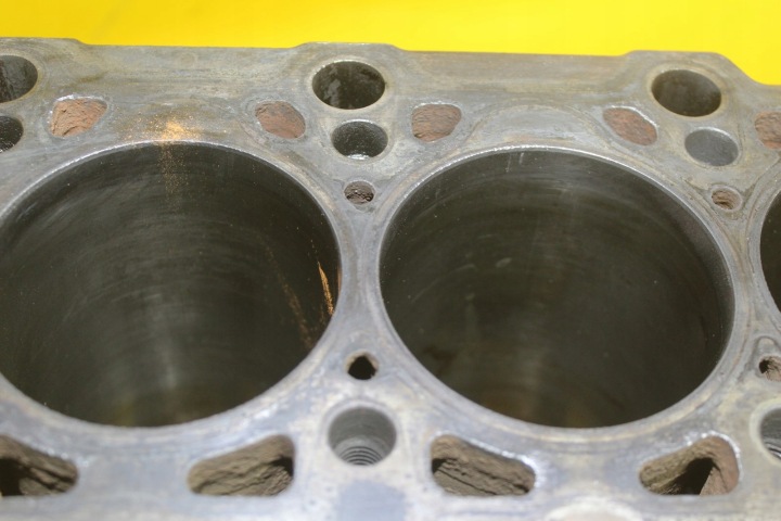 фото №9, Блок  двигуна volkswagen transporter t4 caravelle 2.4 d abb 074103021