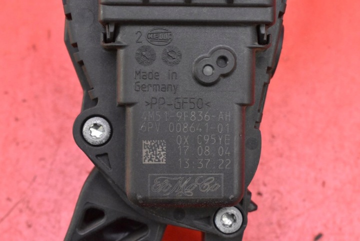 фото №6, Потенциометр педаль газа 4m51-9f836-ah volvo s40 v40 ii 1.8 16v 125 km 04-07