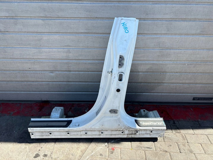 фото №1, Kia niro i стойка порог левый 18r.