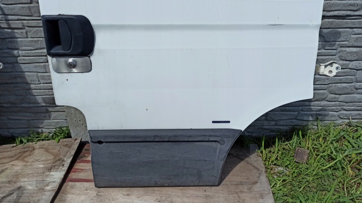 фото №6, Двері праві перед iveco daily 06-14