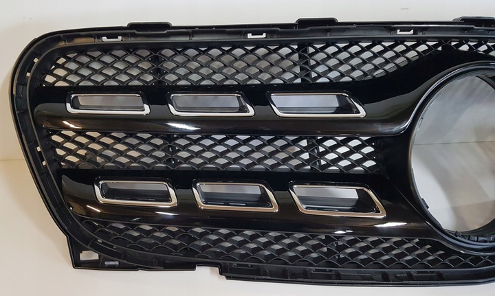 фото №16, Mercedes a156 w156 рестайлинг решётка радиатора повреждённый