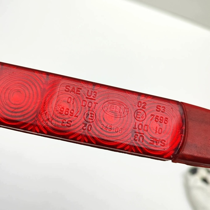 фото №8, Дополнительный фара stop toyota hilux viii pick-up _n1_ e47696 36561821 2.4l