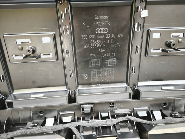 фото №12, Бампер передній audi q3 83a suw звичайний / базовий 83a807438 83a807437 lx7g