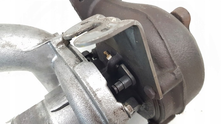 фото №10, Турбонагнетатель gt1852v 8200267138a garrett 2.2 dci renault 718089-6