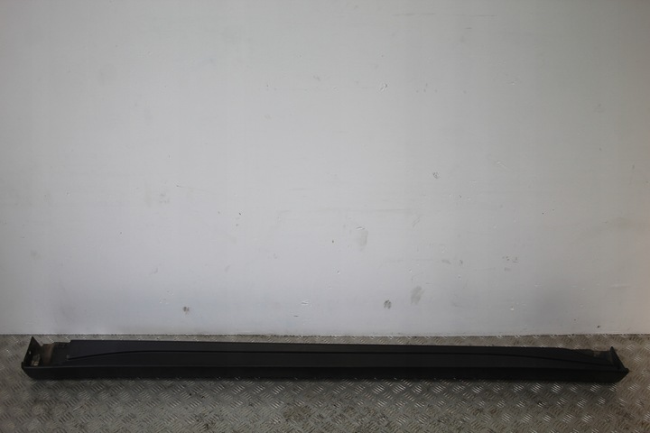 фото №1, Накладка пороговая порог левый outlander iii 3 рестайлинг