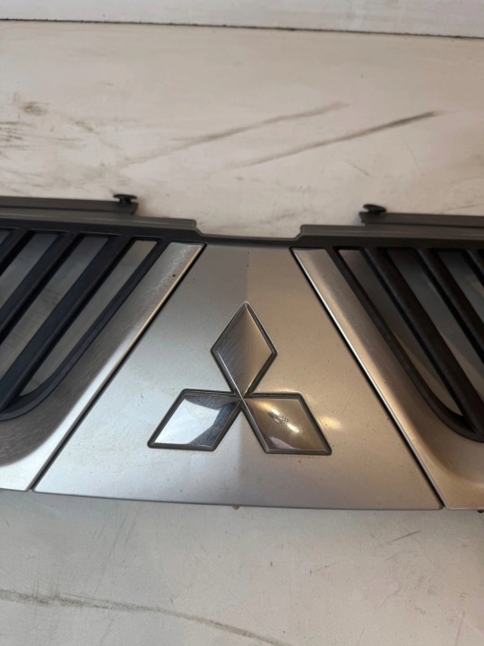 фото №8, Решётка радиатора mitsubishi outlander ii