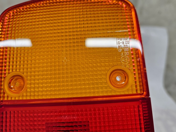 фото №7, Volkswagen transporter t5 коробка передач doka плафон лампи задньої зад 7j0945111