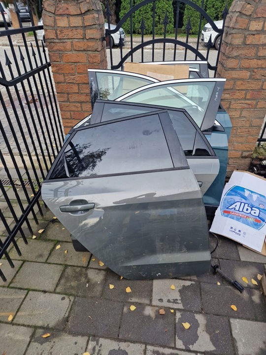 фото №1, Двері праві зад праві задні audi a1 ii 82a