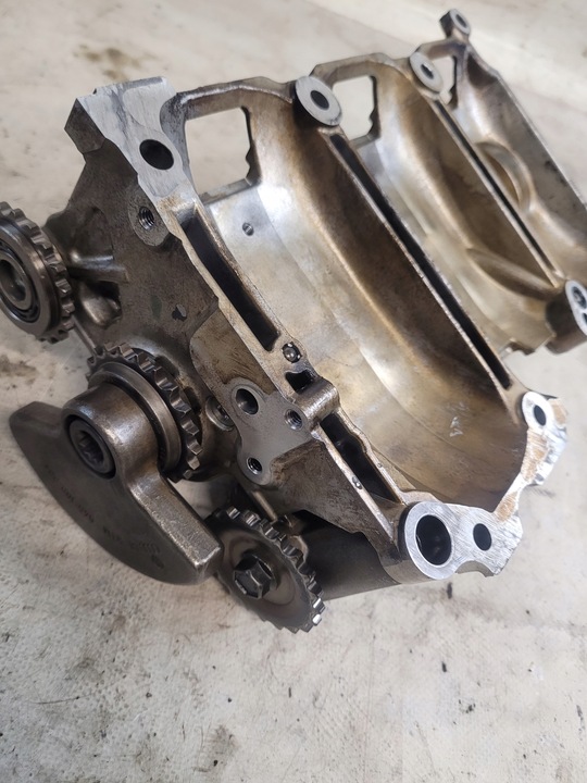 фото №12, Насос масла вал balansujący оригинальный номер 045115109a 045103331 vw polo iv 9n1 1.4tdi