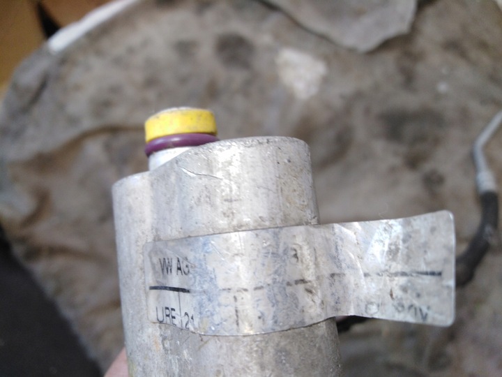 фото №10, Шланг кондиціонера vw t5 оригінал 7h1820741e