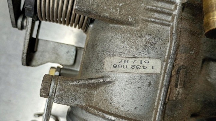 фото №8, Дроссельная заслонка bmw e46 318i 1.9b sedan 98r 1432058