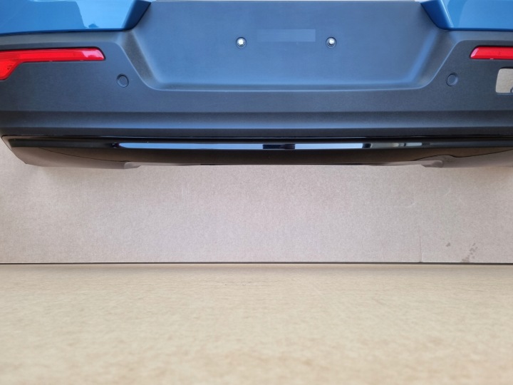 фото №10, Volvo c40 задний бампер комплектный 734