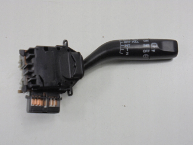 фото №1, Mazda 323f bj 01-03 выключатель переключатель дворник рестайлинг fl 5d