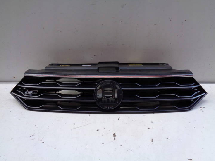 фото №1, Решётка решётка радиатора vw t-roc 2ga 17- r-line